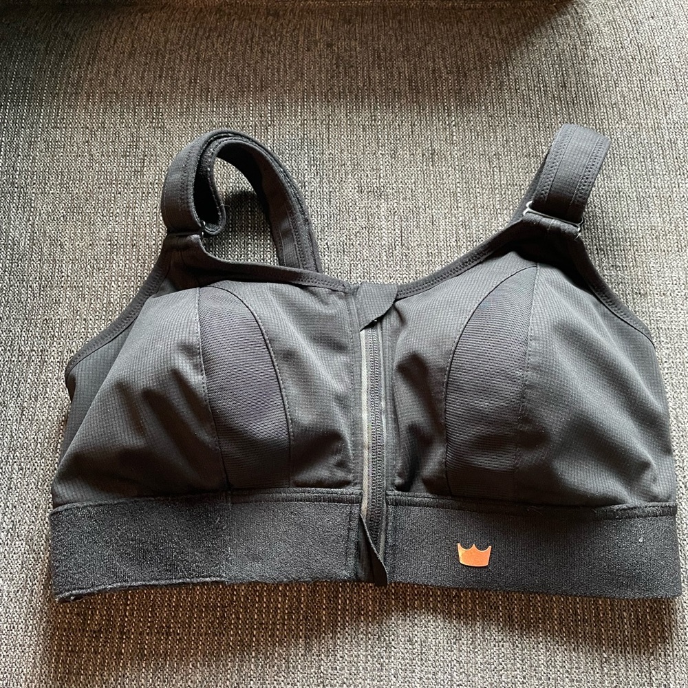 SHEFIT Ultimate Sports Bra
